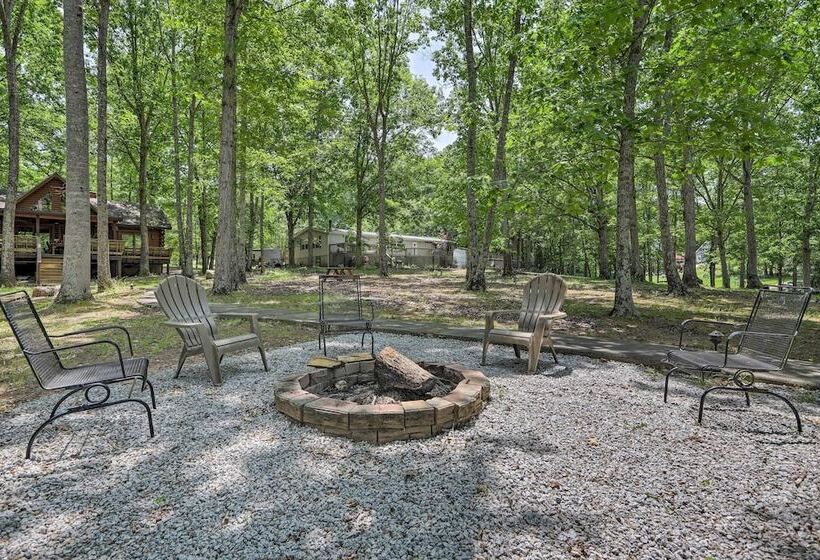 Pet Friendly Lake Oconee Cabin W/ Boat Dock!
