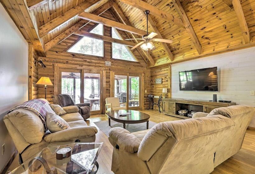 Pet Friendly Lake Oconee Cabin W/ Boat Dock!