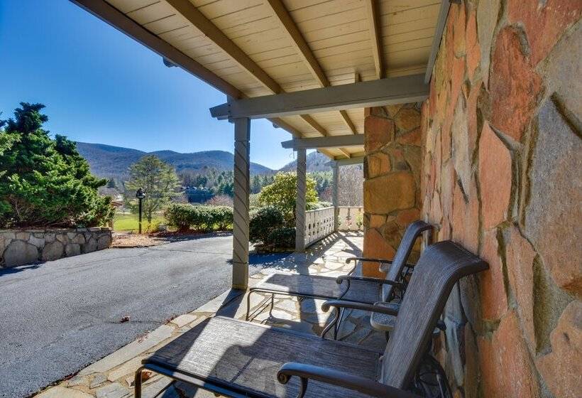 Picturesque Sky Haus Sanctuary W/ Mountain Views