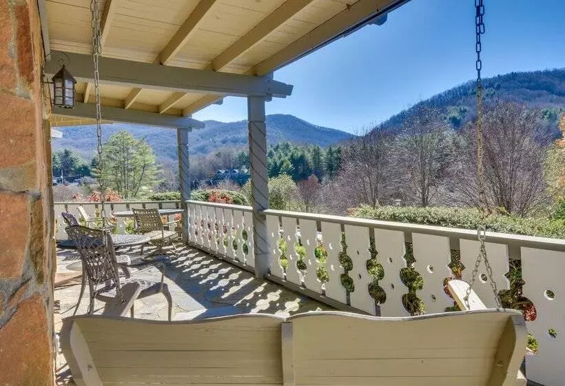 Picturesque Sky Haus Sanctuary W/ Mountain Views