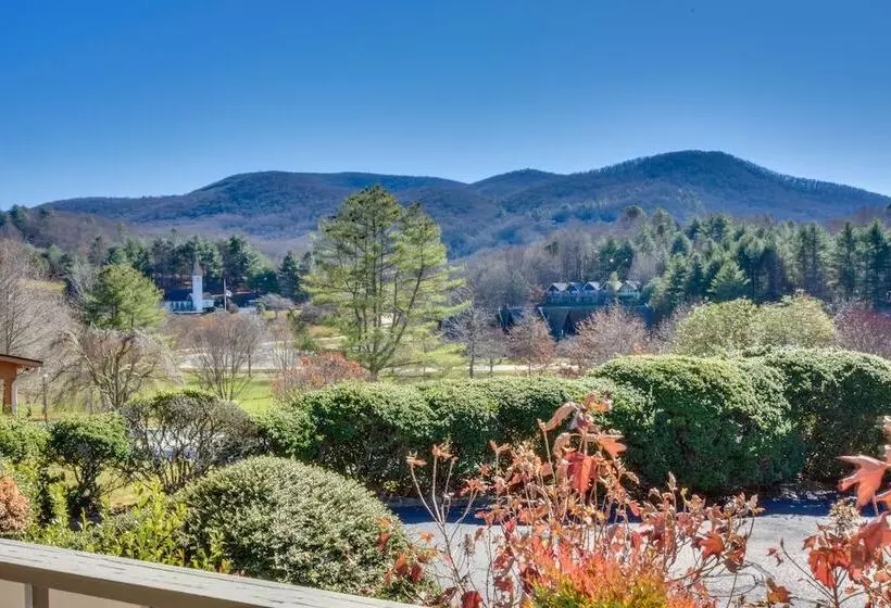 Picturesque Sky Haus Sanctuary W/ Mountain Views