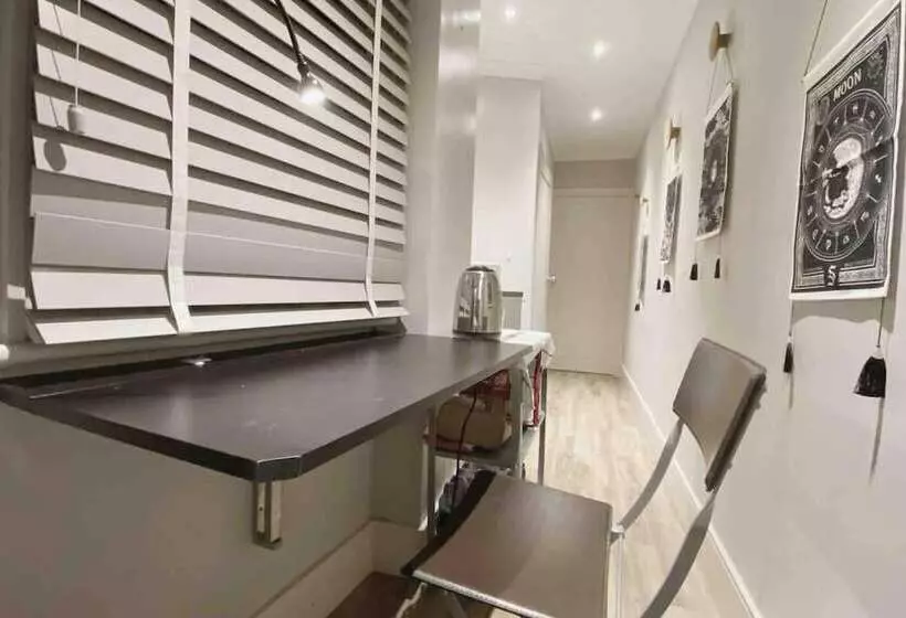 اقامتگاه Modern Central 3 Brs House With 3 Bths 2 Hottube