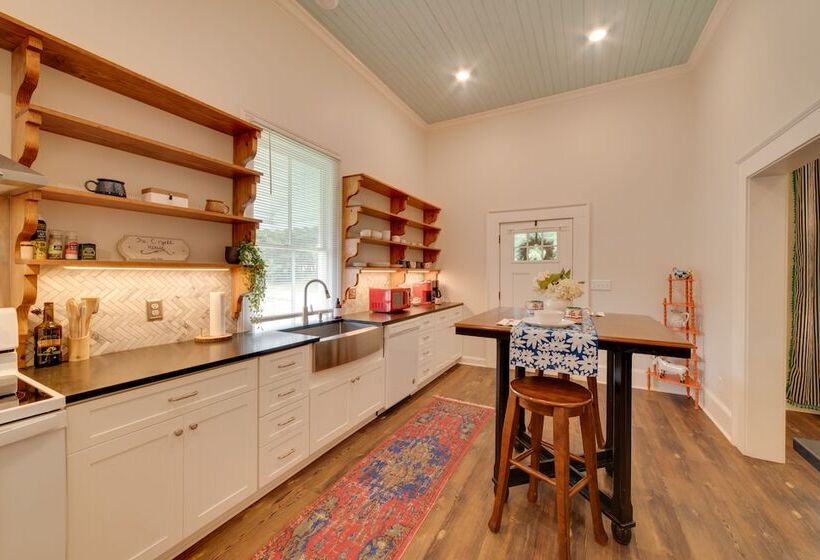 Restored Home Near Downtown Thomasville