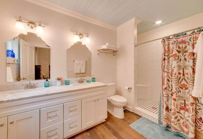 Restored Home Near Downtown Thomasville