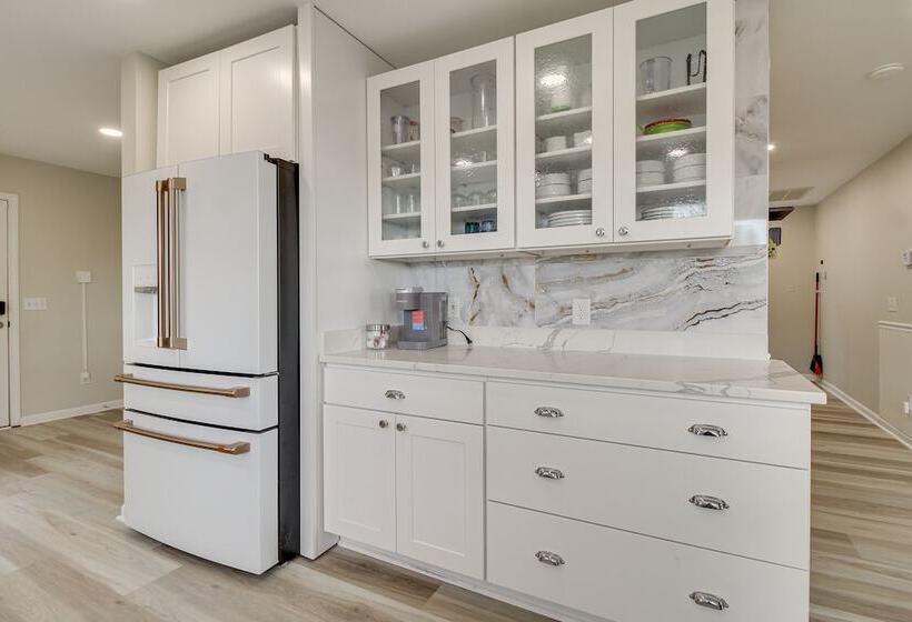 Riverfront Savannah Retreat W/ Private Dock!