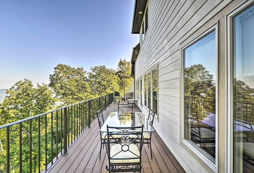 Scenic Sanctuary In Lookout Mountain W/ Views!