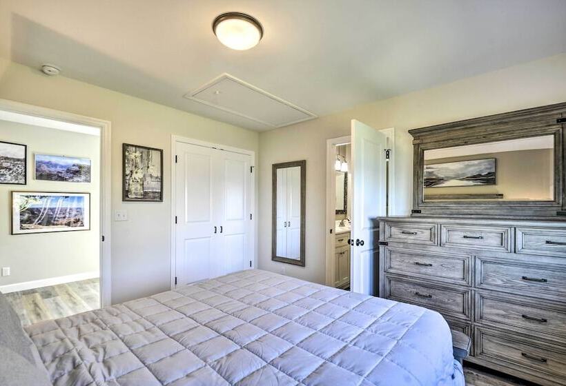 Scenic Sanctuary In Lookout Mountain W/ Views!