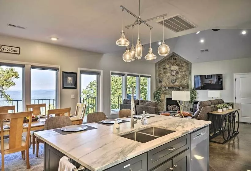 Scenic Sanctuary In Lookout Mountain W/ Views!