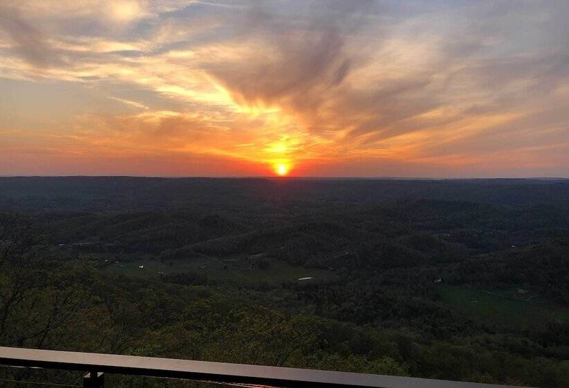 Scenic Sanctuary In Lookout Mountain W/ Views!