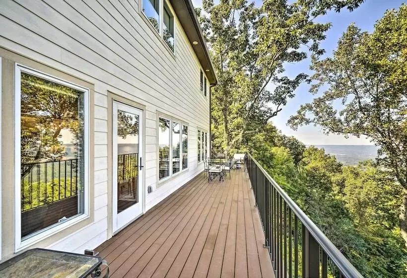 Scenic Sanctuary In Lookout Mountain W/ Views!