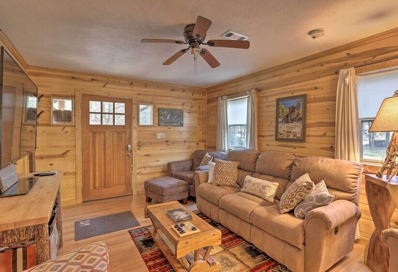 Serenity On The Creek Cabin + Hot Tub & Grill