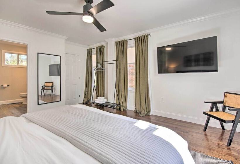 Sleek + Sunny Decatur Home Near Dtwn Atlanta!