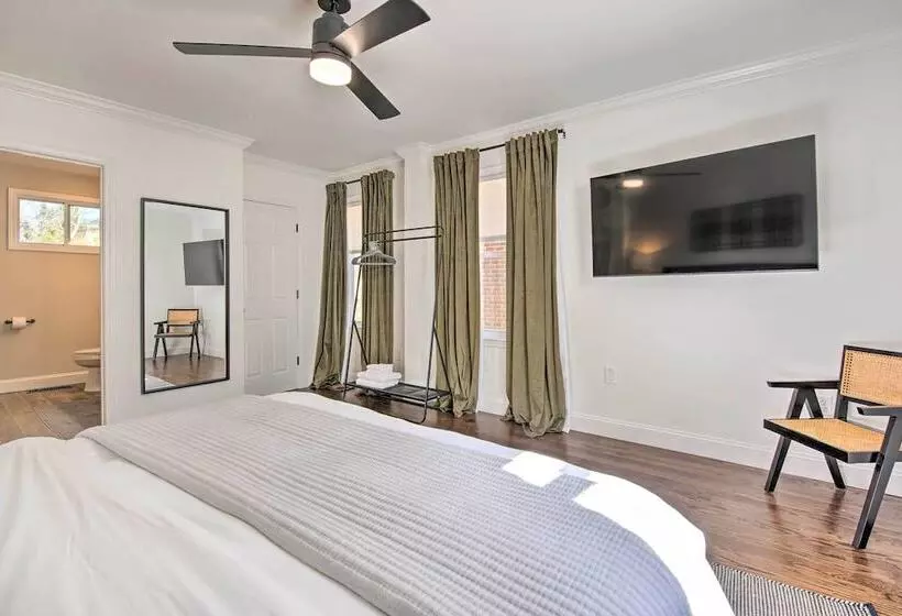 Sleek + Sunny Decatur Home Near Dtwn Atlanta!