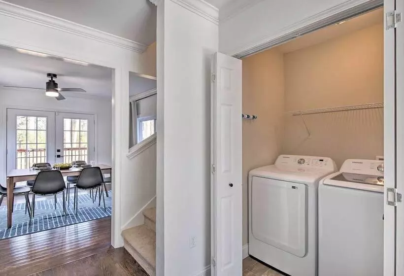 Sleek + Sunny Decatur Home Near Dtwn Atlanta!