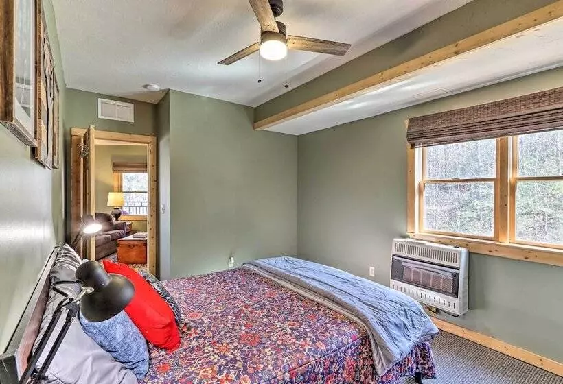 Spacious Ellijay Resort Home W/ Hot Tub!