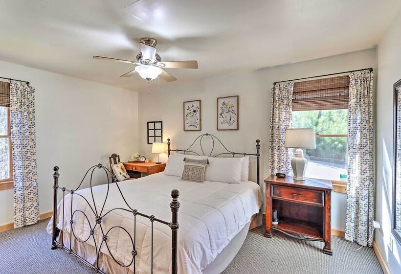 Spacious Ellijay Resort Home W/ Hot Tub!