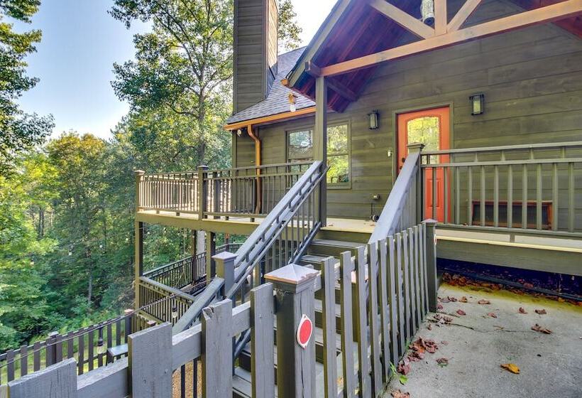 Spacious Ellijay Resort Home W/ Hot Tub!