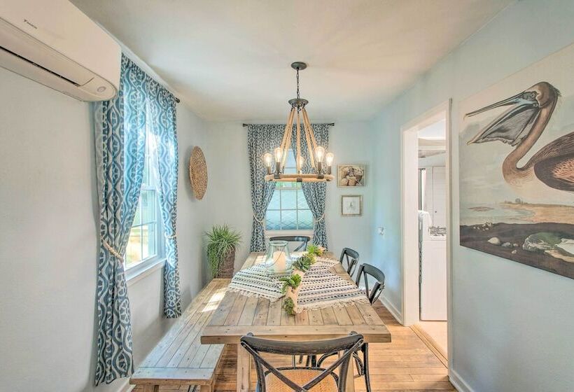 St Simons Cottage W/ Grill ~ 2 Mi To Beach!