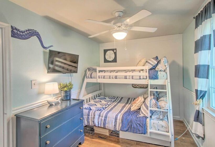 St Simons Cottage W/ Grill ~ 2 Mi To Beach!