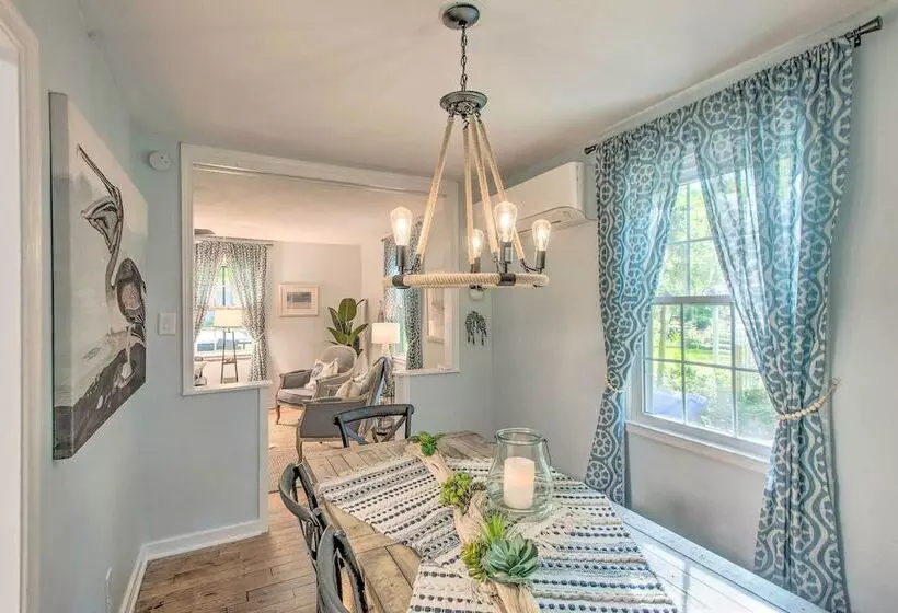 St Simons Cottage W/ Grill ~ 2 Mi To Beach!