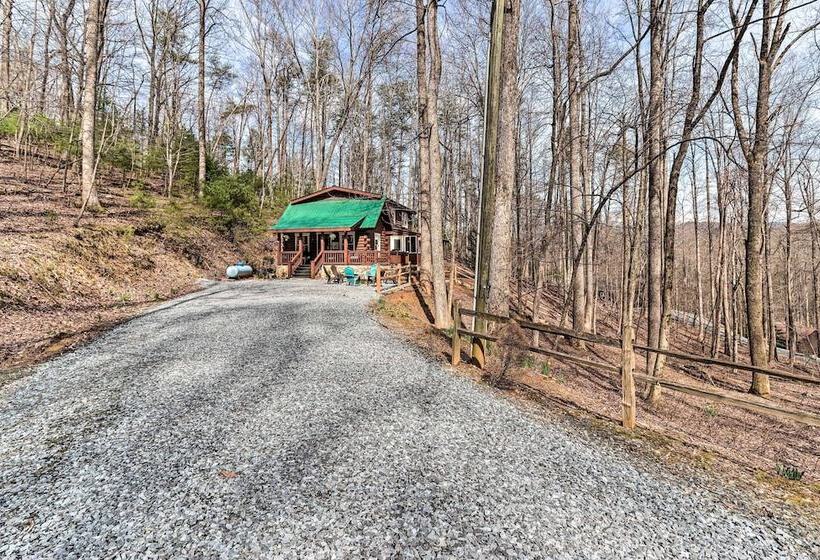 Stunning Ellijay Cabin W/ Community Amenities