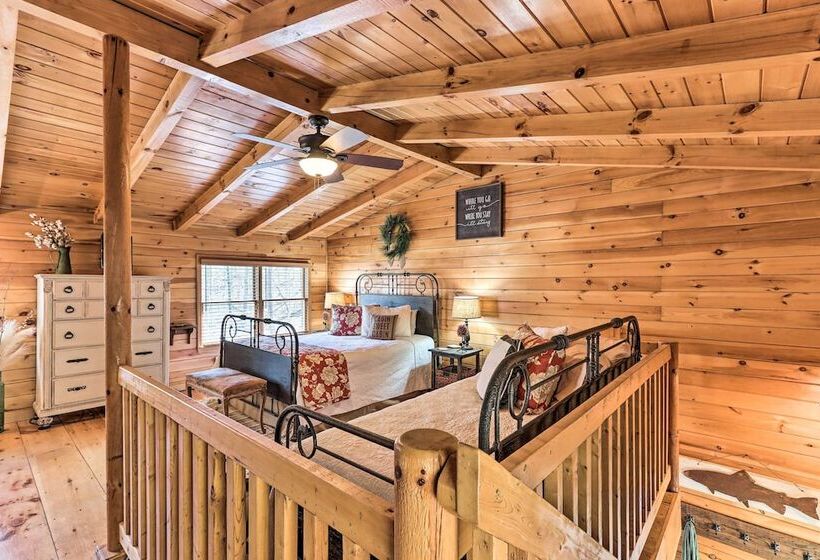 Stunning Ellijay Cabin W/ Community Amenities