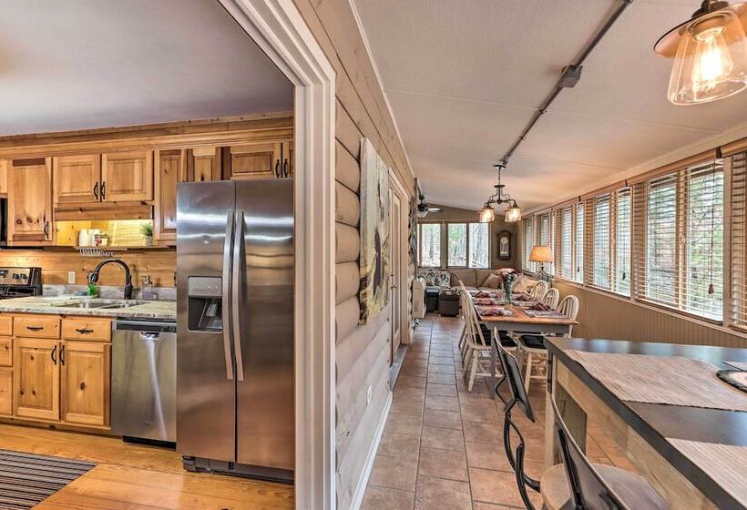 Stunning Ellijay Cabin W/ Community Amenities