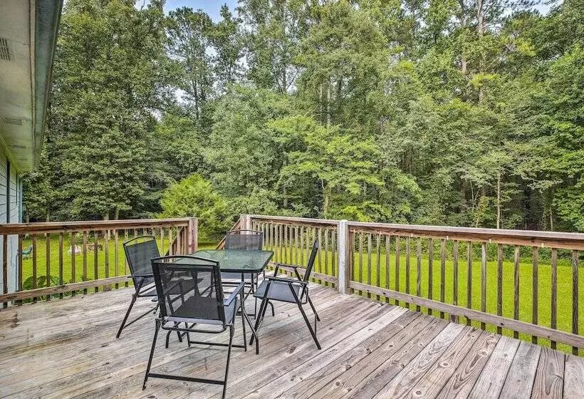 Quiet Home W/ Fire Pit   1 Mi To Downtown Acworth!