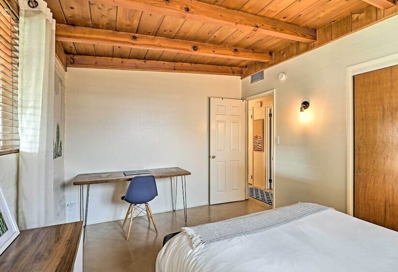 Vibrant Tucson Home: Pool, Hot Tub & Fire Pit