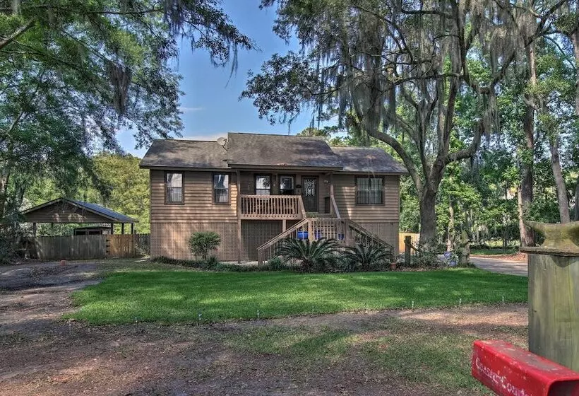 Waterfront Midway Home W/sunroom & Large Yard