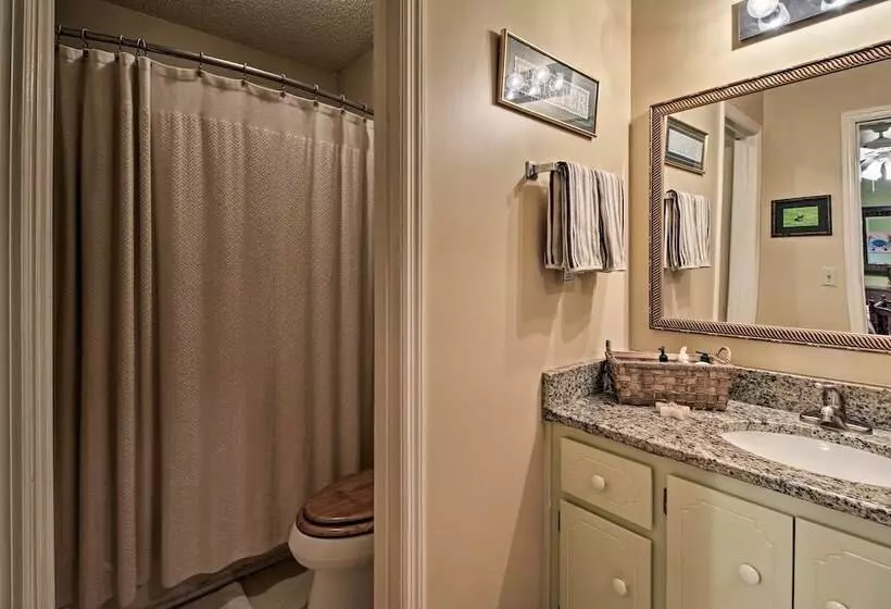 Waterfront Midway Home W/sunroom & Large Yard