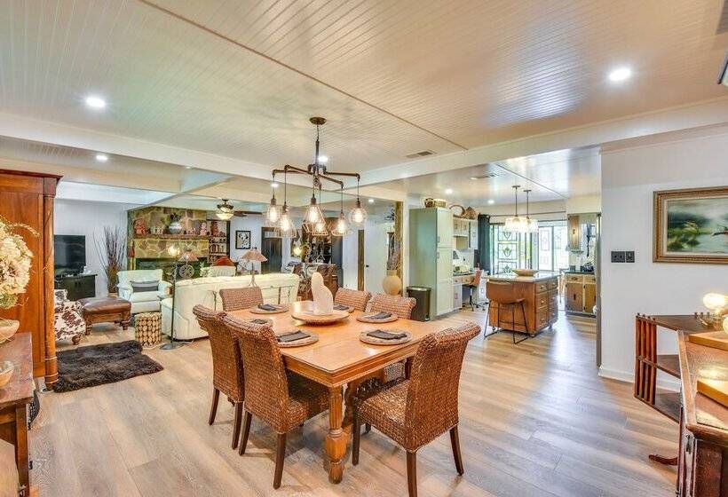 Whimsical Athens Home 3 Mi To Sanford Stadium