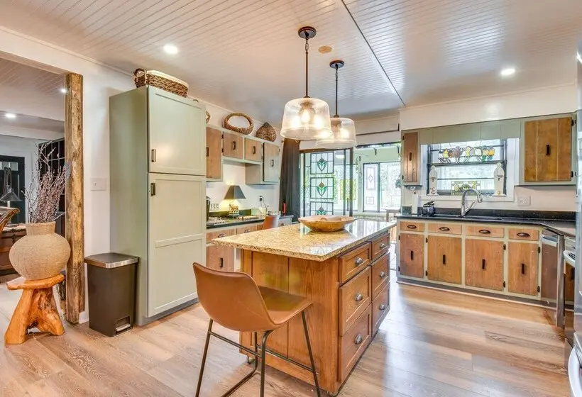 Whimsical Athens Home   3 Mi To Sanford Stadium