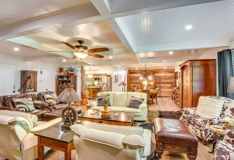 Whimsical Athens Home   3 Mi To Sanford Stadium