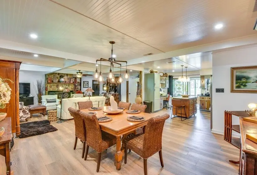 Whimsical Athens Home   3 Mi To Sanford Stadium