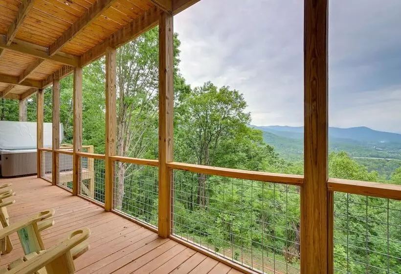 Young Harris Home W/ Enchanted Valley Views!