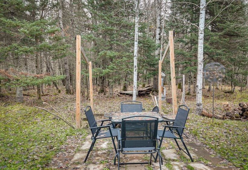 40 Acre, Off Grid Wakefield Retreat W/ Gas Grill!