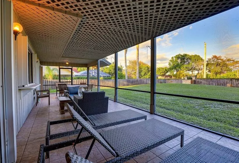 Beautiful Hobe Sound Retreat, 3 Mi To Beach!