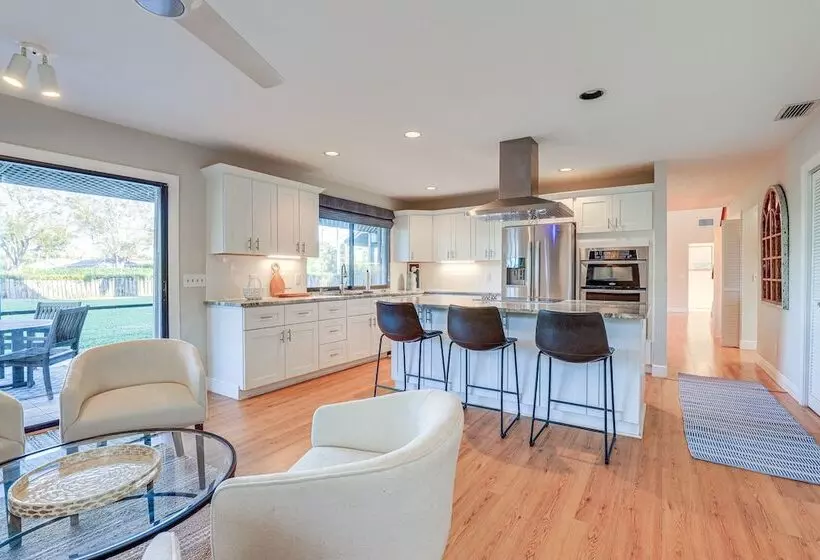 Beautiful Hobe Sound Retreat, 3 Mi To Beach!