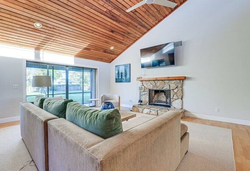 Beautiful Hobe Sound Retreat, 3 Mi To Beach!