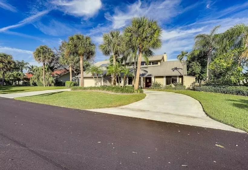 Beautiful Hobe Sound Retreat, 3 Mi To Beach!