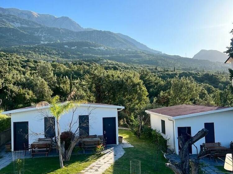 تختخواب و صبحانه Domi Beach Valley