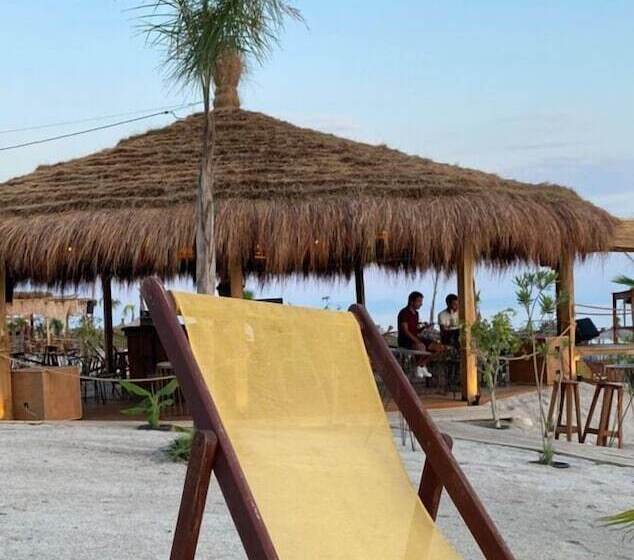 تختخواب و صبحانه Domi Beach Valley