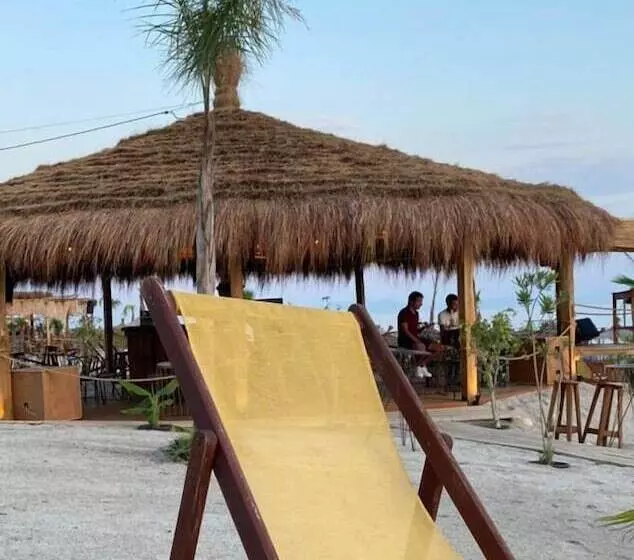 تختخواب و صبحانه Domi Beach Valley