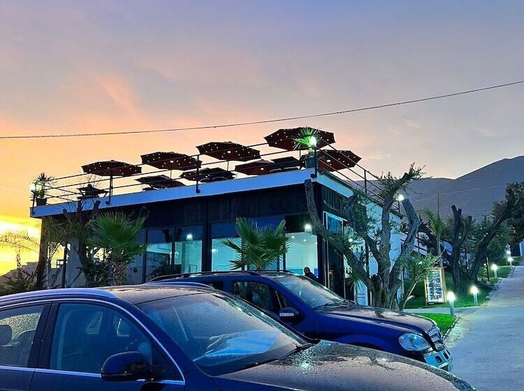 تختخواب و صبحانه Domi Beach Valley