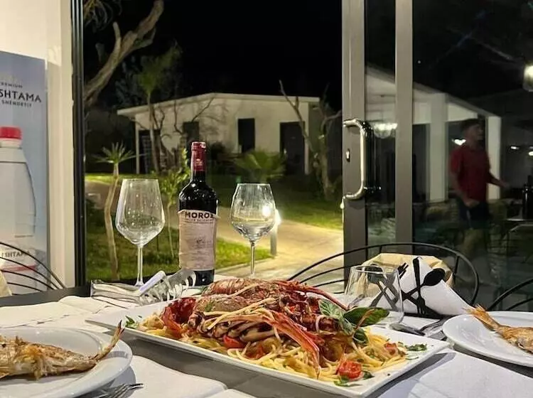 تختخواب و صبحانه Domi Beach Valley