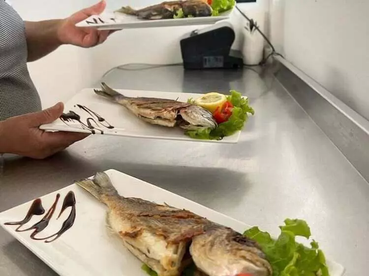 تختخواب و صبحانه Domi Beach Valley