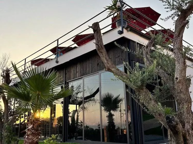 تختخواب و صبحانه Domi Beach Valley