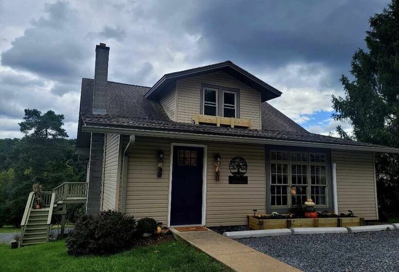 The Pause Bed & Breakfast