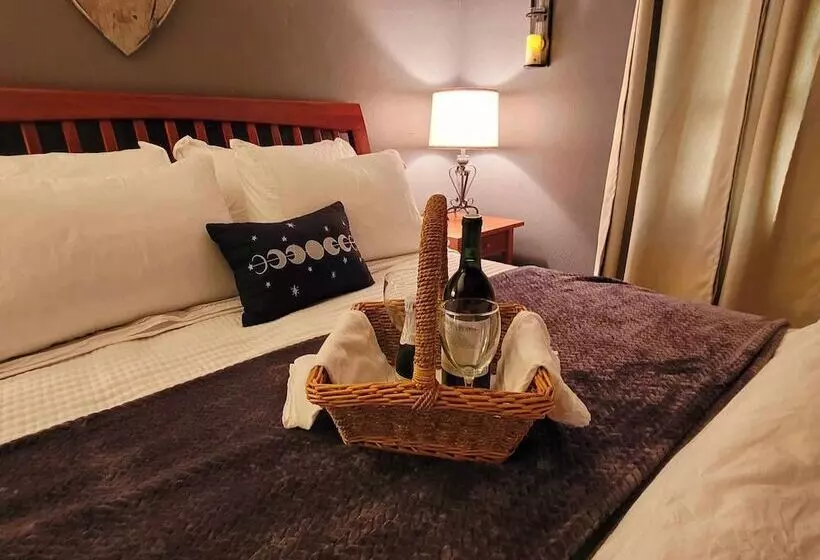 The Pause Bed & Breakfast